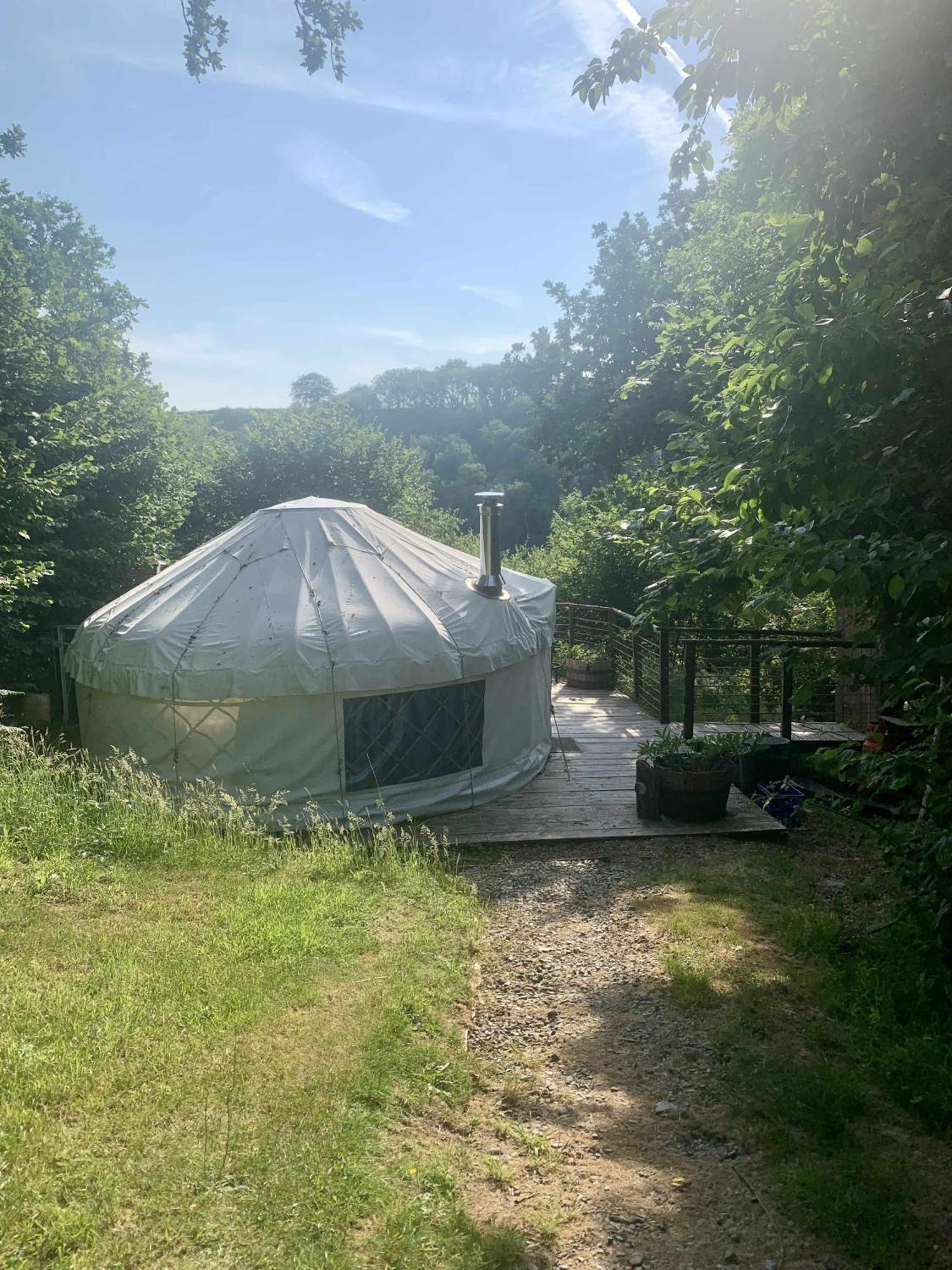 Hotel Ceridwen Glamping, Double Decker Bus And Yurts Llandysul Exteriér fotografie