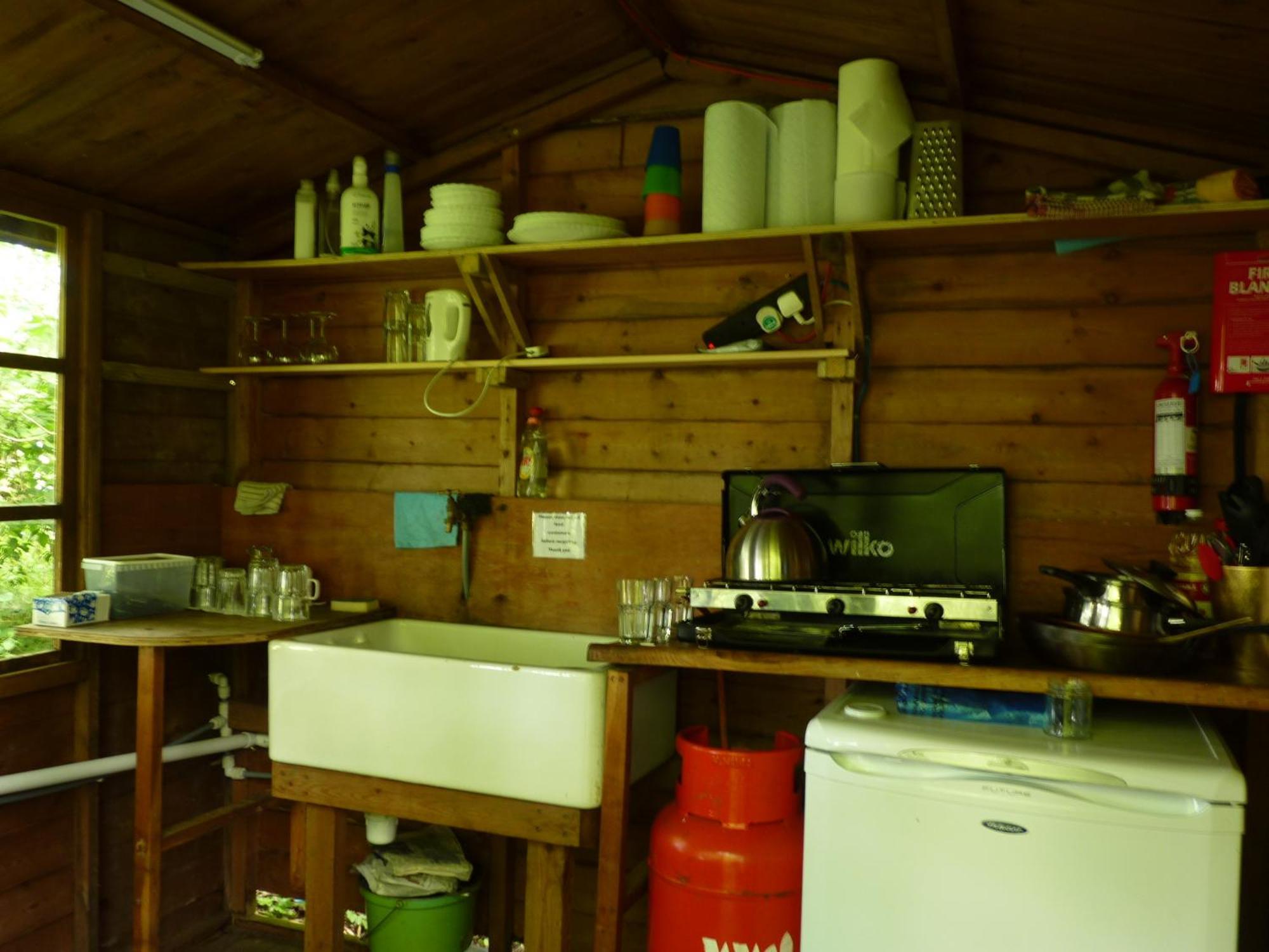 Hotel Ceridwen Glamping, Double Decker Bus And Yurts Llandysul Exteriér fotografie