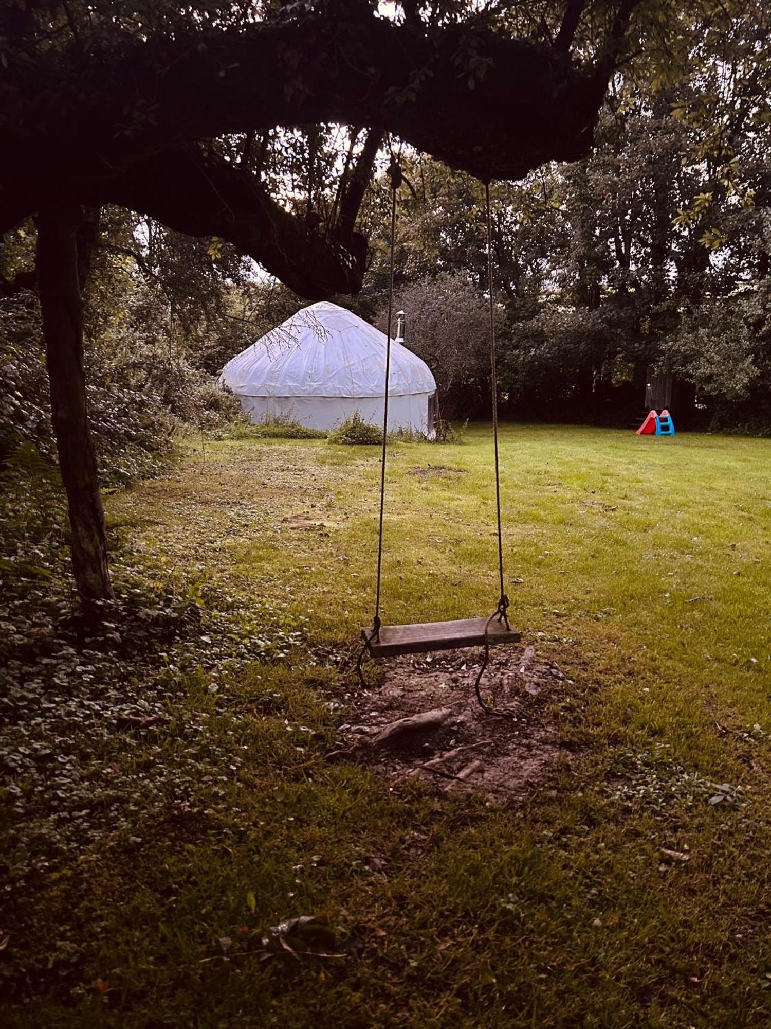 Hotel Ceridwen Glamping, Double Decker Bus And Yurts Llandysul Exteriér fotografie