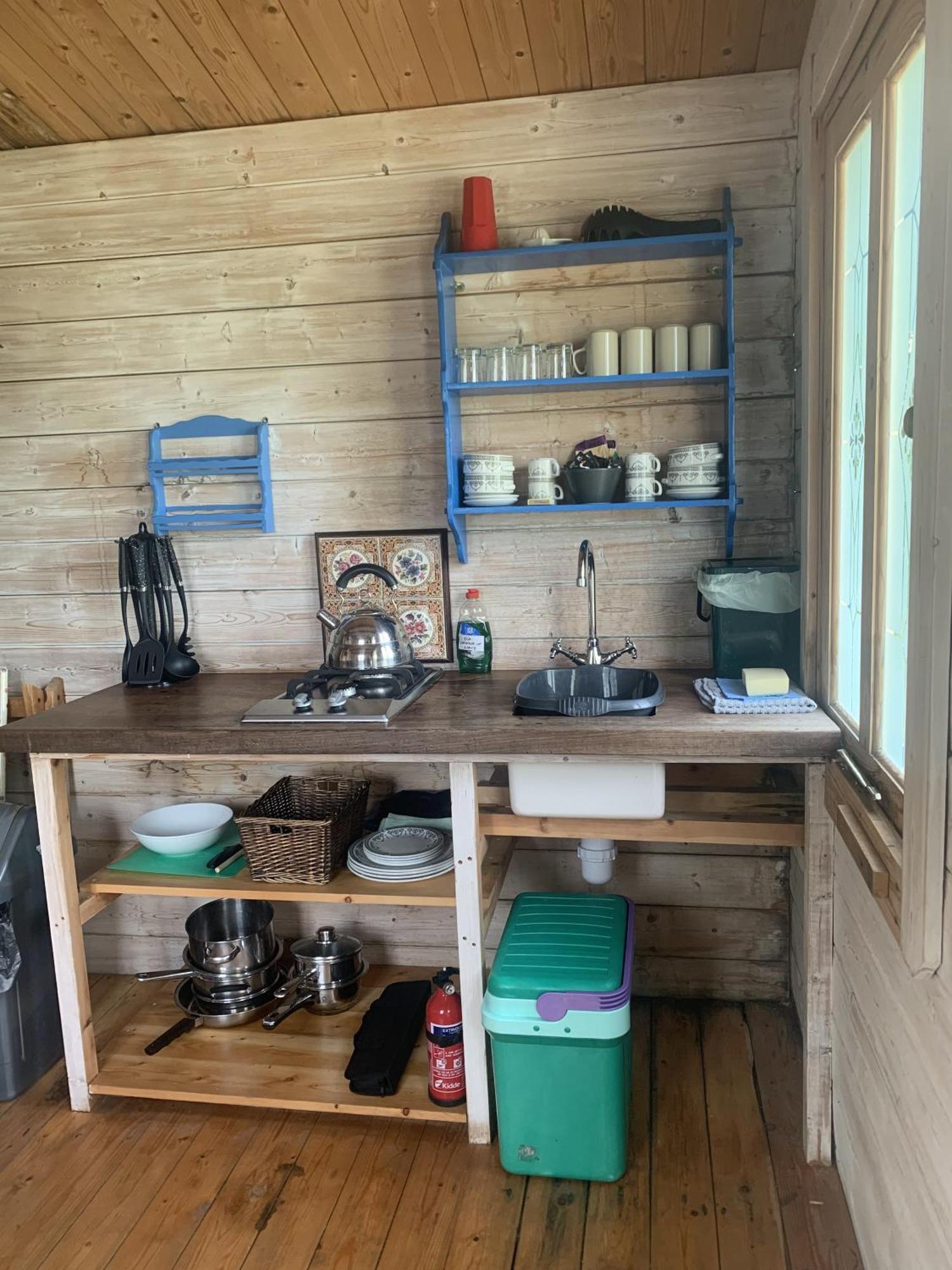 Hotel Ceridwen Glamping, Double Decker Bus And Yurts Llandysul Exteriér fotografie