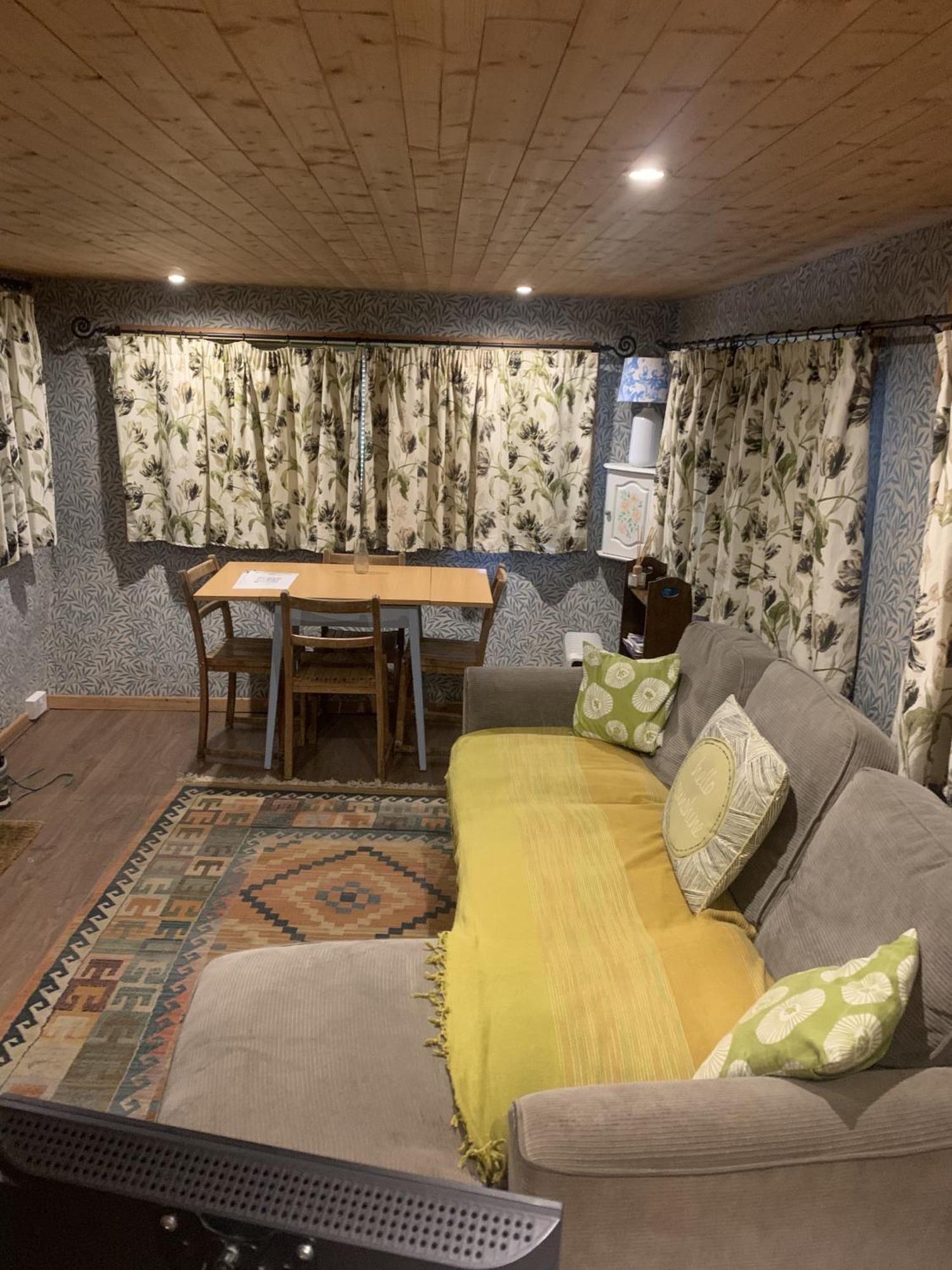 Hotel Ceridwen Glamping, Double Decker Bus And Yurts Llandysul Exteriér fotografie