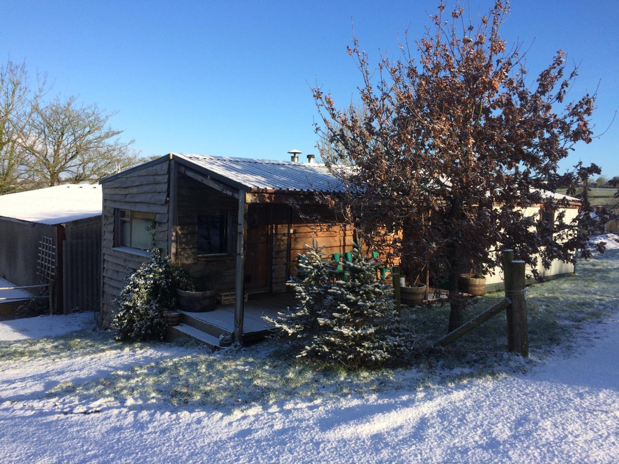 Hotel Ceridwen Glamping, Double Decker Bus And Yurts Llandysul Exteriér fotografie
