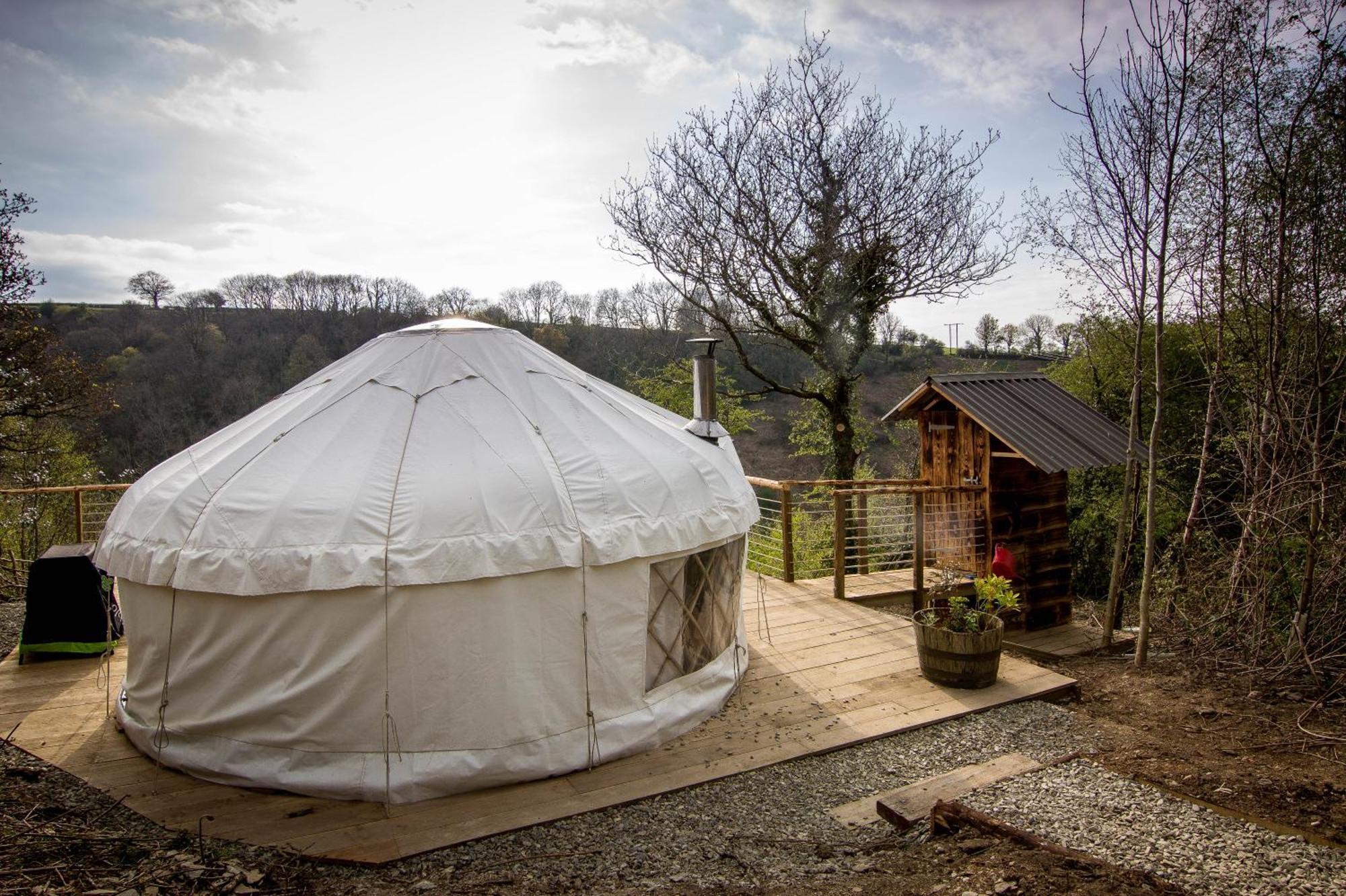 Hotel Ceridwen Glamping, Double Decker Bus And Yurts Llandysul Exteriér fotografie