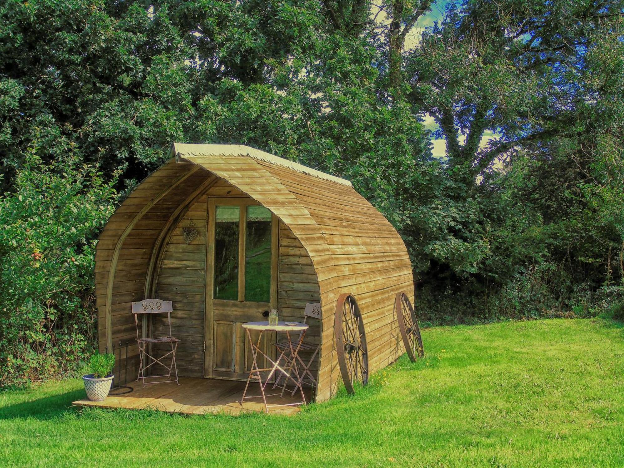 Hotel Ceridwen Glamping, Double Decker Bus And Yurts Llandysul Exteriér fotografie