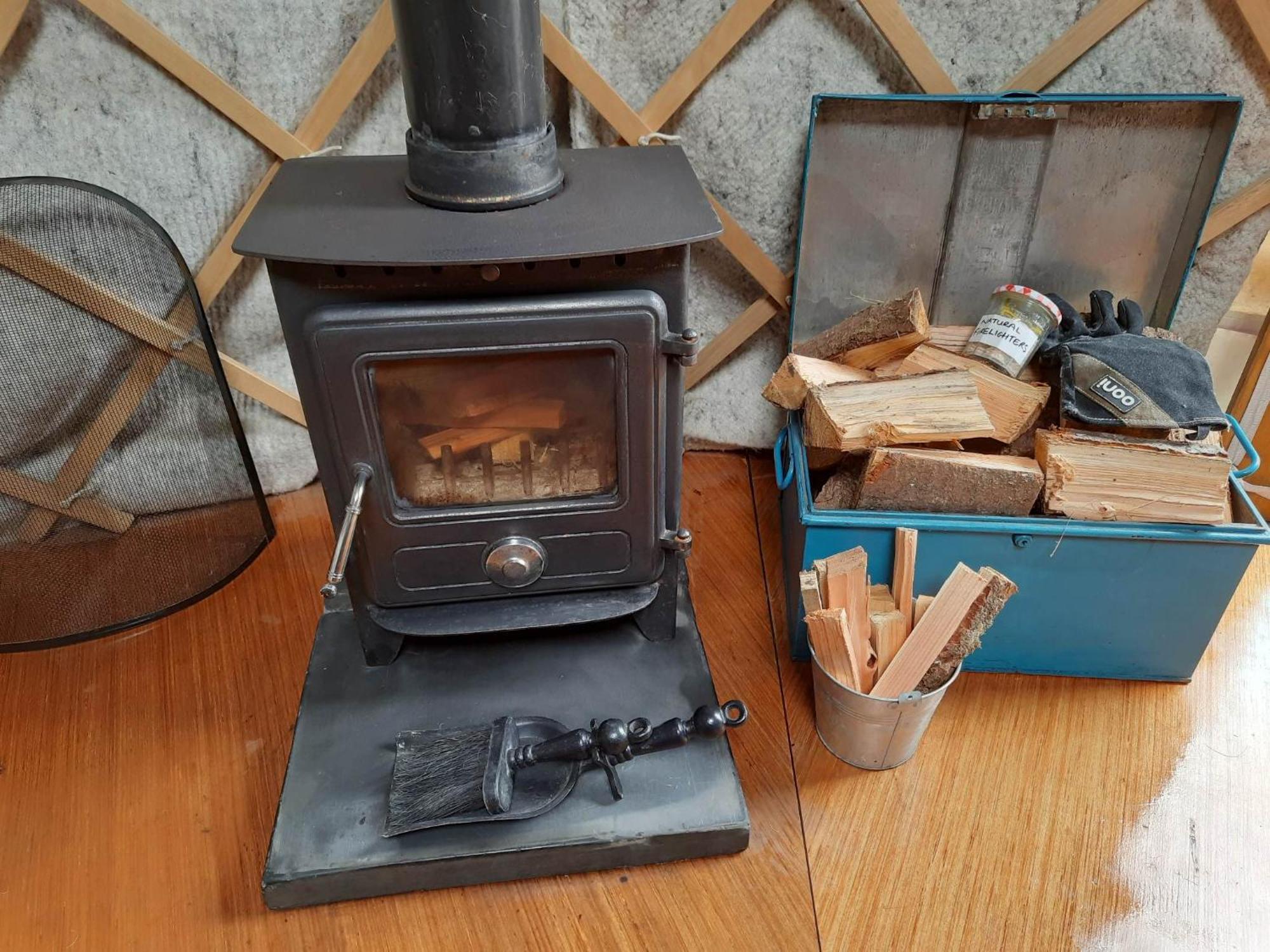 Hotel Ceridwen Glamping, Double Decker Bus And Yurts Llandysul Exteriér fotografie